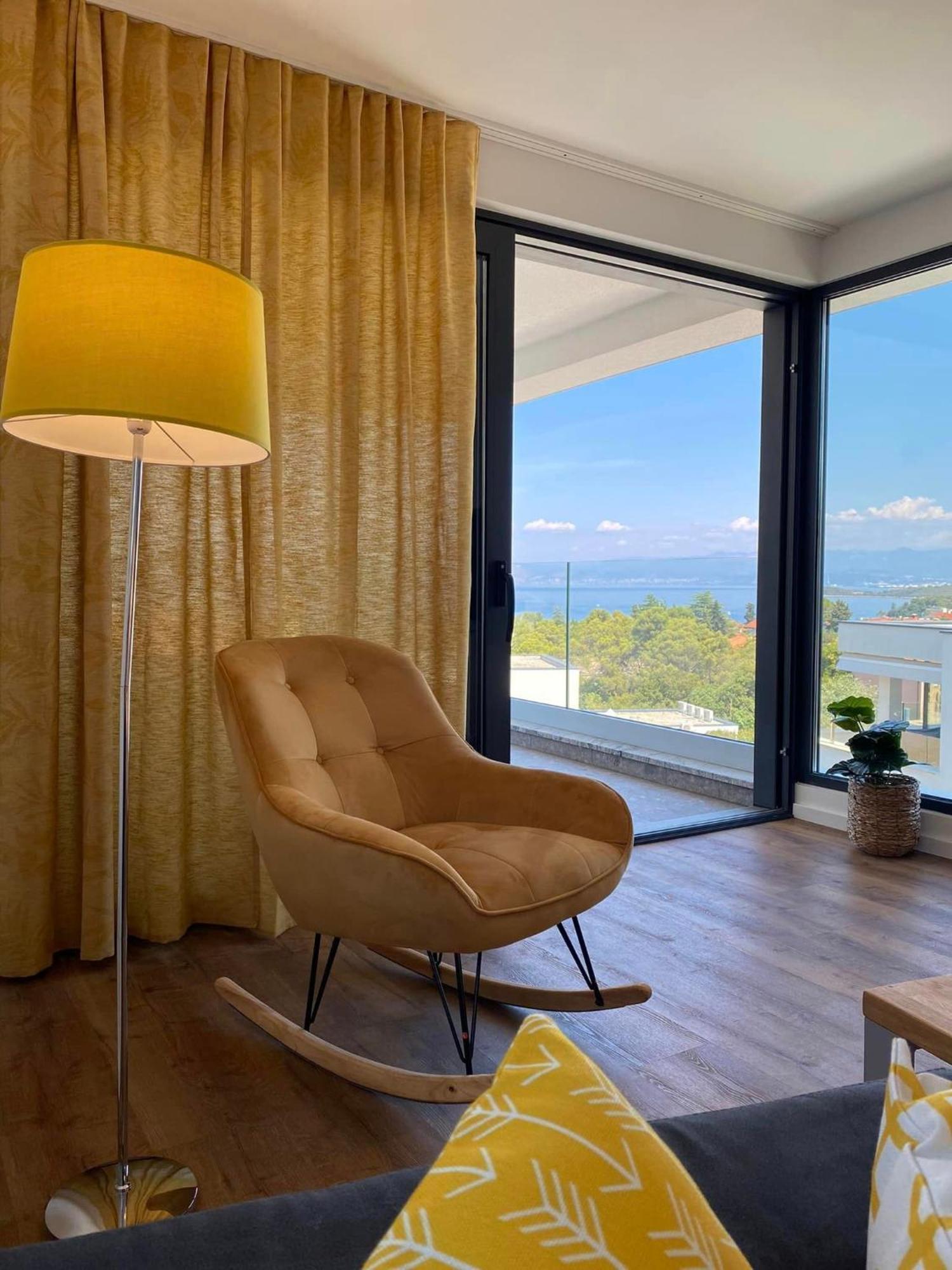 Villa Mirno More Apartments Malinska Eksteriør billede